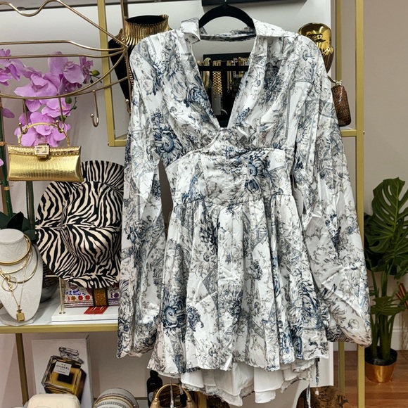 Blue White Floral Satin Dress - Picture 3 of 10